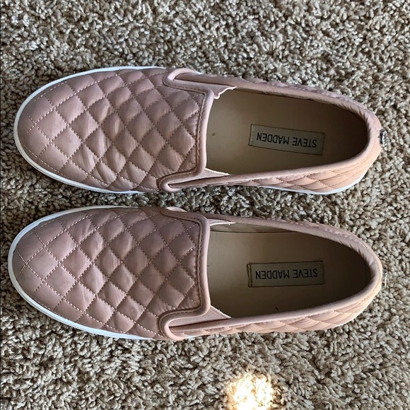 steve madden slip on - Picture 2 of 3